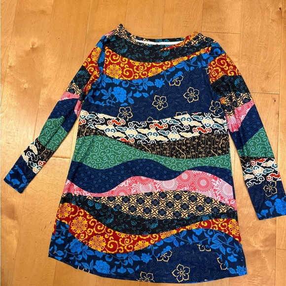 nanu Tops - Nanu colorful pattern abstract long sleeve  top tunic size M
